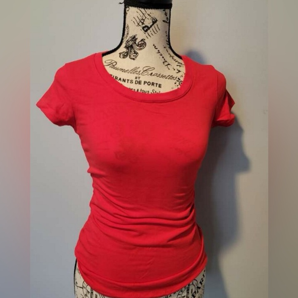 Women’s Fitted T-Shirt